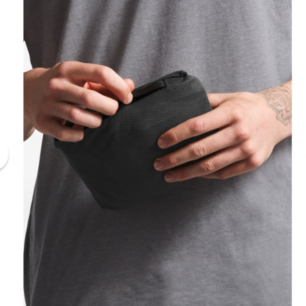 The North Face | Rolling Sun Gray Packable Shorts - Picture 2 of 7